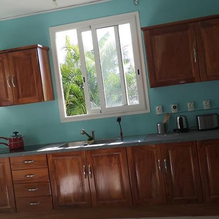 Bas De Maison Location 4 Voyageurs,Route De Bellon Bouillante Εξωτερικό φωτογραφία